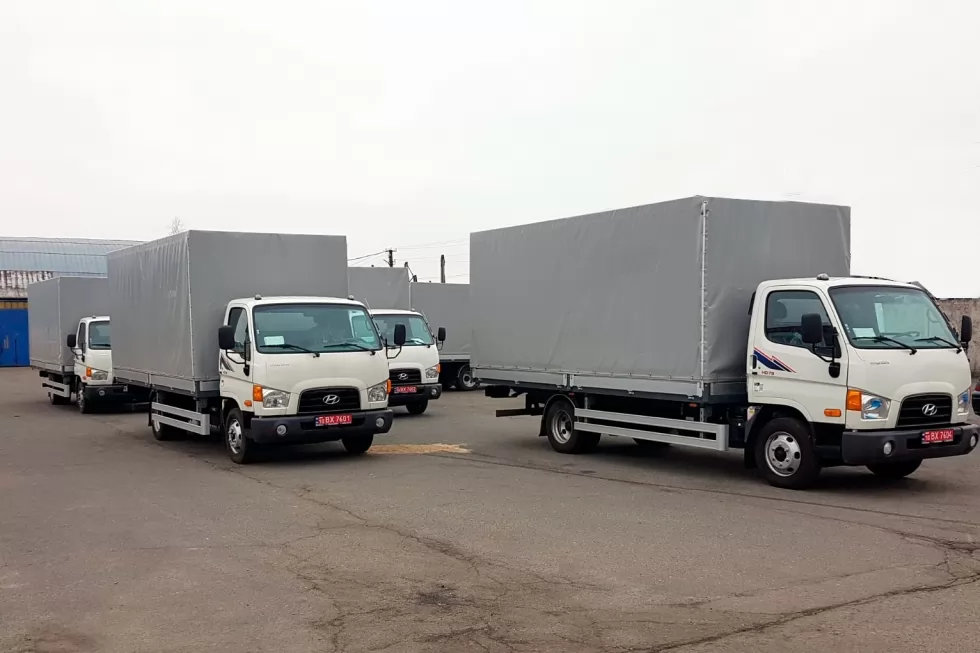 Готовится к отгрузке партия тентованных бортовых платформ на Hyundai HD78, фото 8