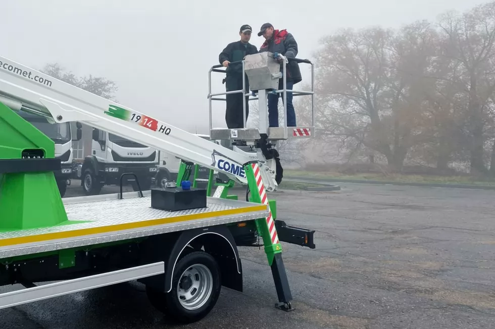 Для восстановления деоккупированной Харьковщины изготовлена самая популярная модель автовышки, фото 4