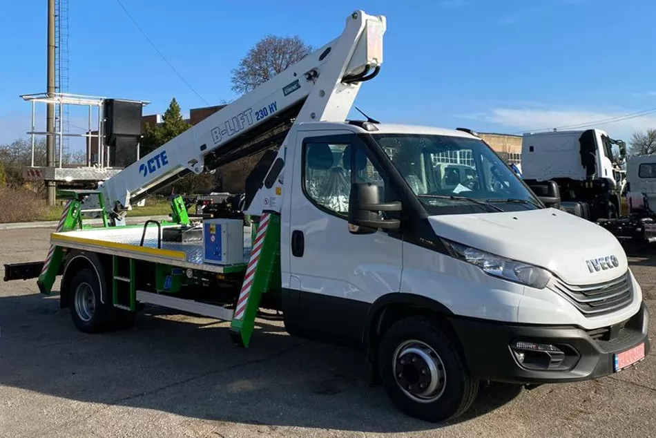 автовышки техкомплект на шасси iveco daily