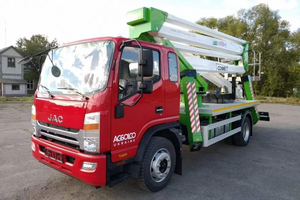 Сделана новая 28-метровая автовышка Comet на базе JAC N120, фото 5
