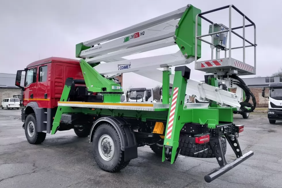 Для монтажа автовышки COMET наш завод впервые использовал шасси MAN, фото 5