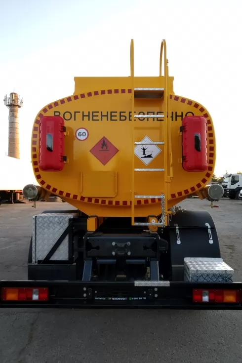 Для клиента Укравтокомплект сделали автотопливозаправщик ATZ-10,5 на МАЗ-5340, фото 3