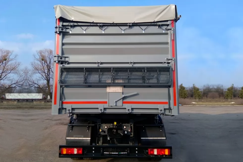 Изготовлен зерновоз AGRiLine-30 на новой модели базового шасси, фото 3