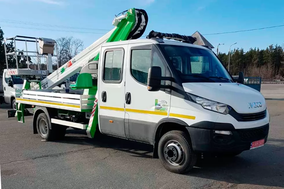 автовышки comet на iveco daily dual cab