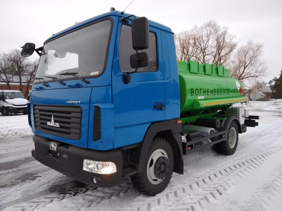 автотопливозаправщики маз 5,5