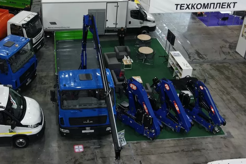 бортовая платформа + кран манипулятор