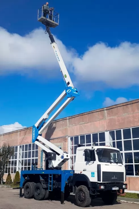 Выполнен капитальный ремонт 28-метровой автовышки Socage, фото 14