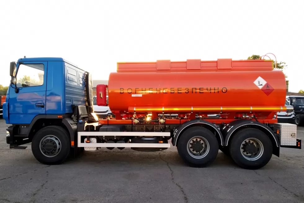 Изготовлен автотопливозаправщик 12 м<sup loading=