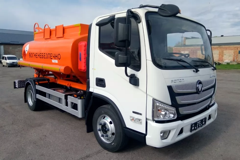 Готовится к отгрузке новый бензовоз 5 м <sup loading=