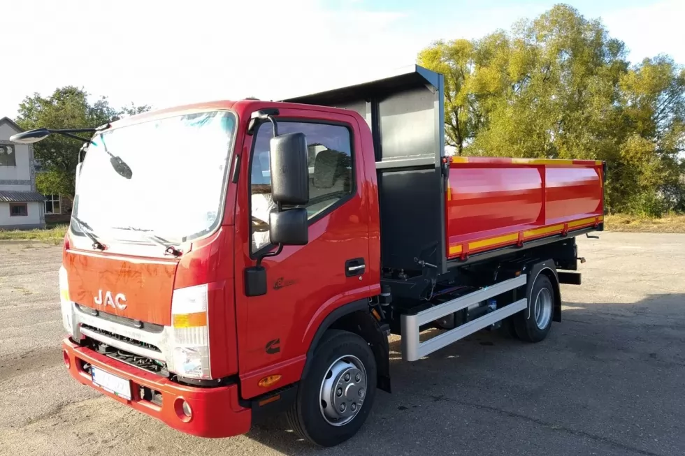 Изготовлен новый 4-тонный самосвал на базе JAC N82, фото 6