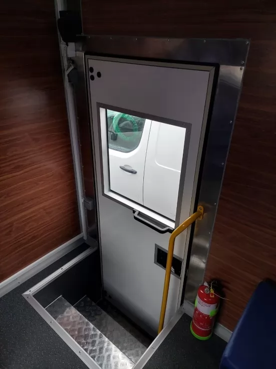 Изготовлен новый вахтовый автобус на базе ISUZU, фото 7