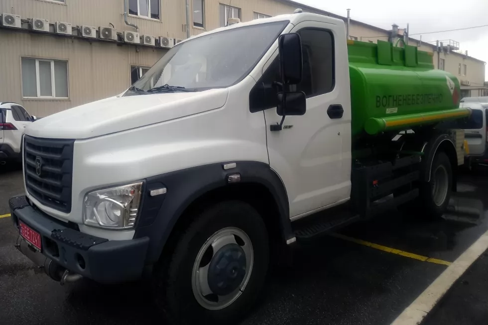 автотопливозаправщик атз-5 на газон некст