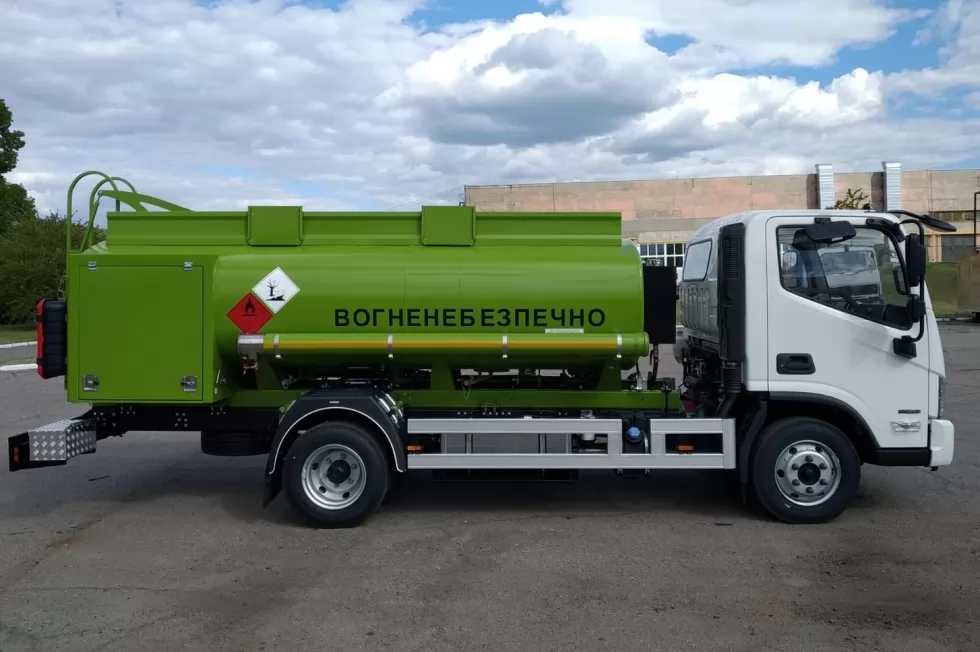 Сделан очередной автотопливозаправщик на азиатском шасси, фото 13