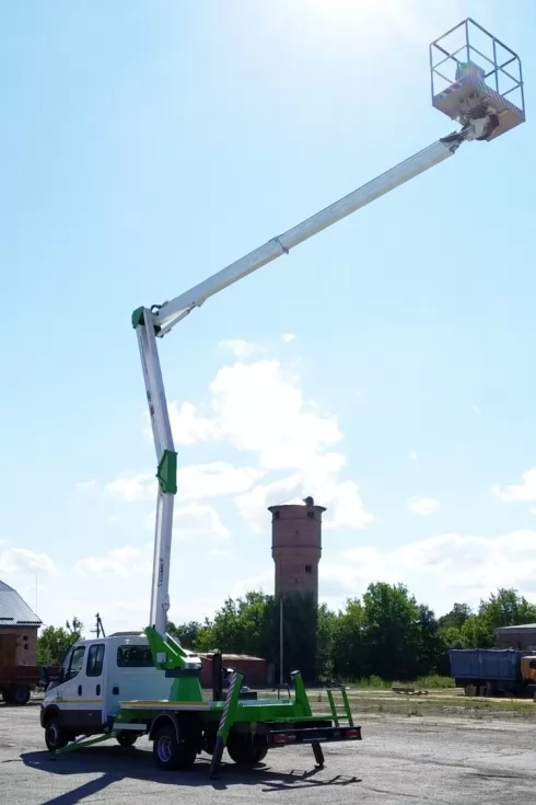 Здолбуновские коммунальщики приобрели автогидроподъемник COMET с комбинированной стрелой, фото 7