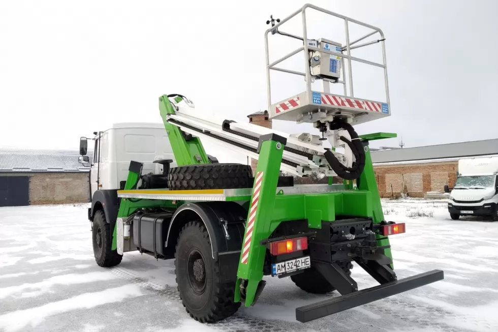 Для энергетиков Житомирщины изготовлена 22-метровая автовышка Comet на полноприводном шасси МАЗ-5316, фото 1