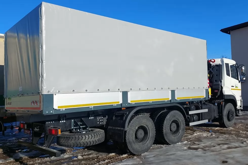 Изготовили бортовую платформу с тентом и краном-манипулятором на базе DONGFENG, фото 5