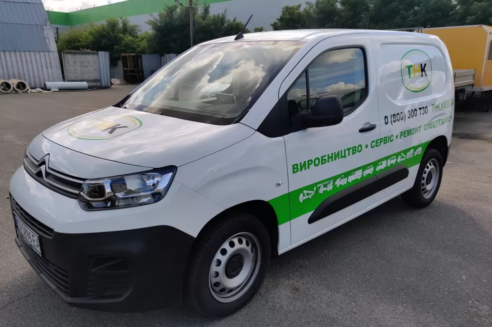 Сервисный центр Техкомплект пополнил свой автопарк двумя новыми спецавтомобилями, фото 4