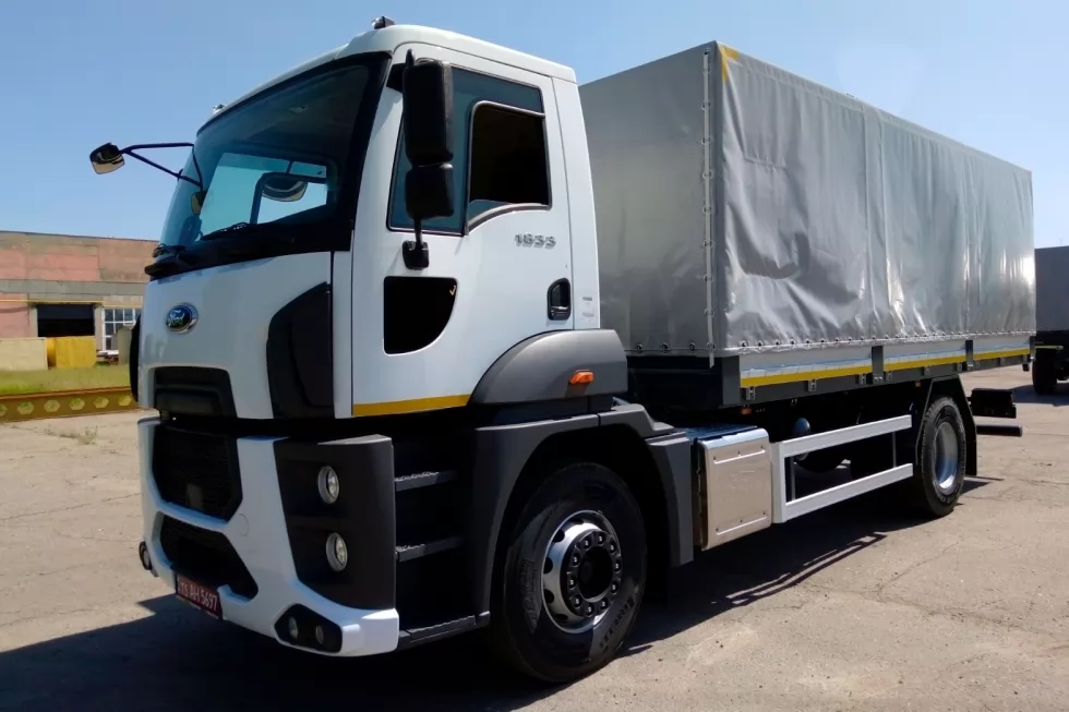 Готовится к отгрузке автопоезд на базе FORD Trucks и прицепа собственного производства Техкомплект, фото 4