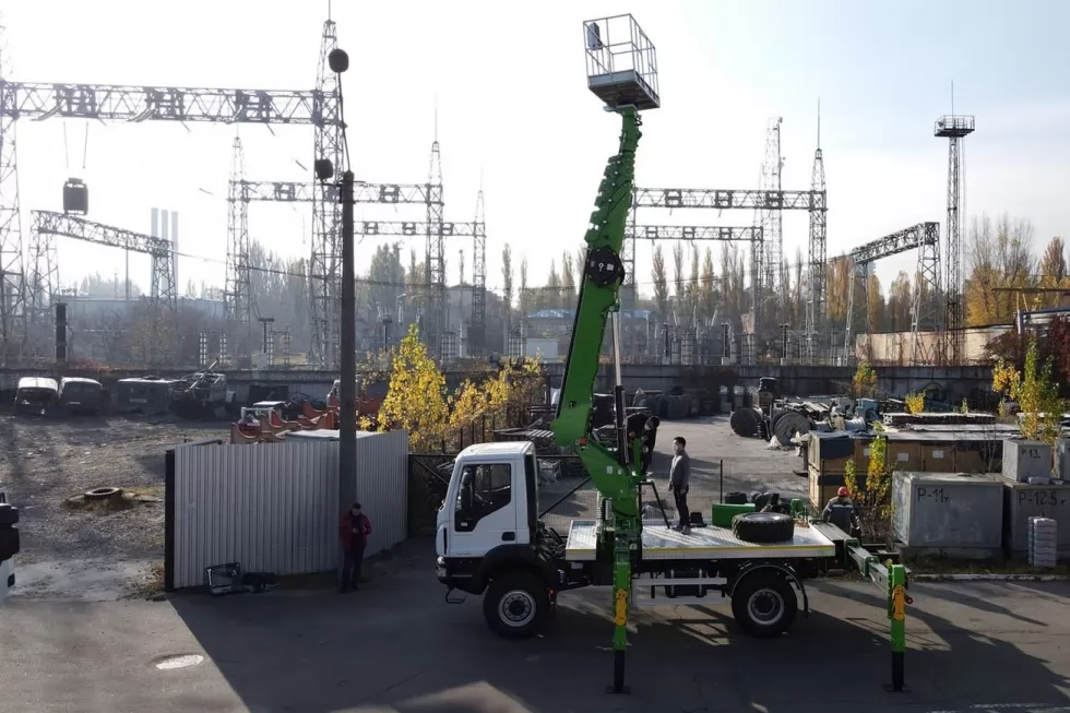 Киевэнерго приобрел 30-метровую автовышку SKYMAN DS00 на базе IVECO Eurocargo, фото 28