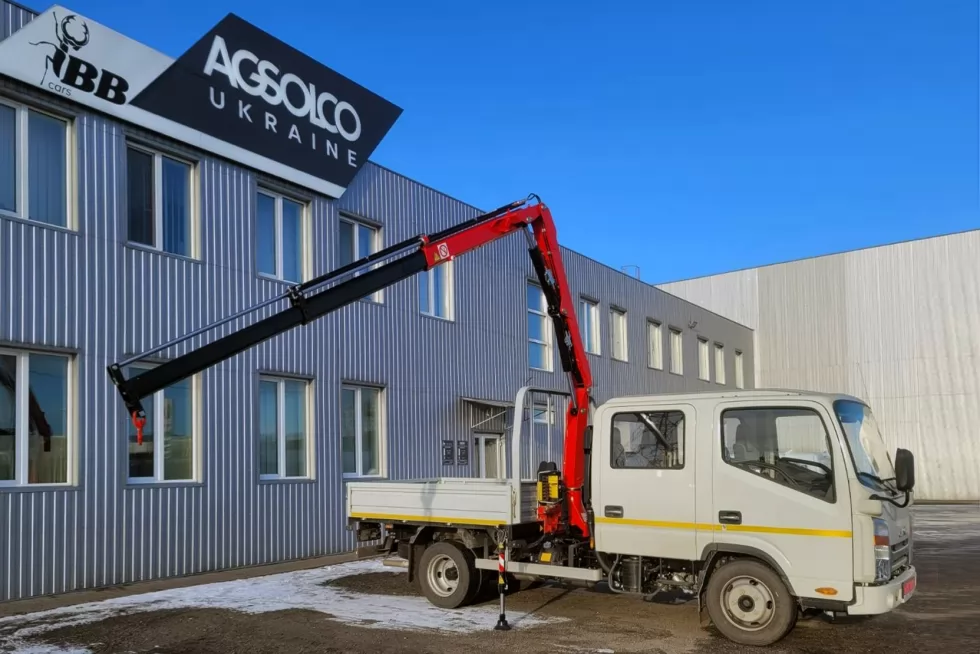 На бортовой грузовик JAC N56DC установлен итальянский кран-манипулятор, фото 5