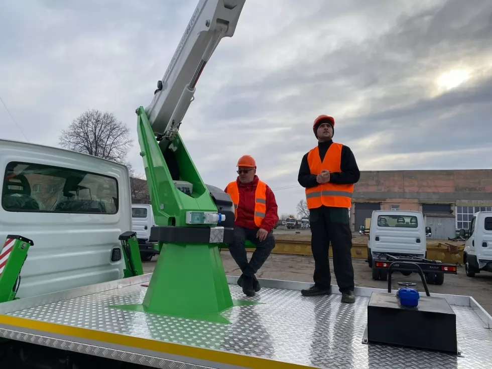 На полтавском производстве состоялось обучение управлению автовышкой для одного из заказчиков, фото 17
