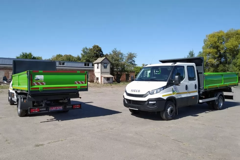 В Мариуполе местный Зеленстрой будет пользоваться самосвалами Техкомплект на базе IVECO, фото 16