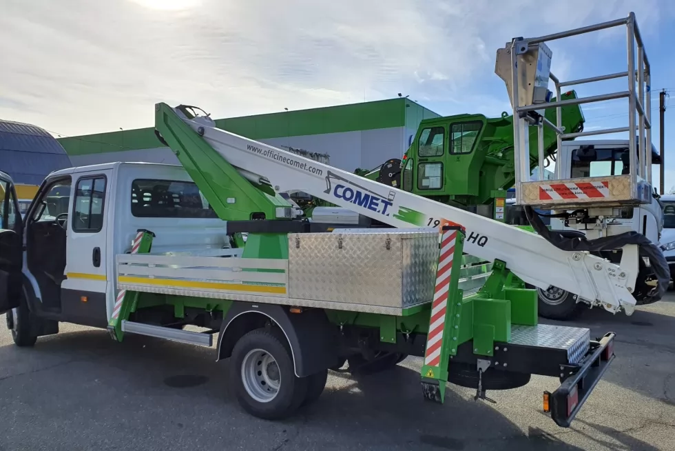 вышка iveco daily 18 м