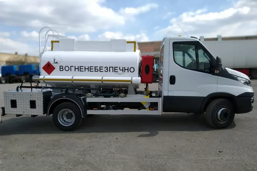 Автомагистраль-Юг получила очередную партию автотопливозаправщиков на базе IVECO Daily, фото 19