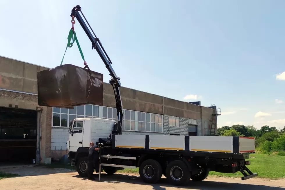 Изготовлена новая бортовая платформа с краном-манипулятором HIAB на базе МАЗ, фото 16