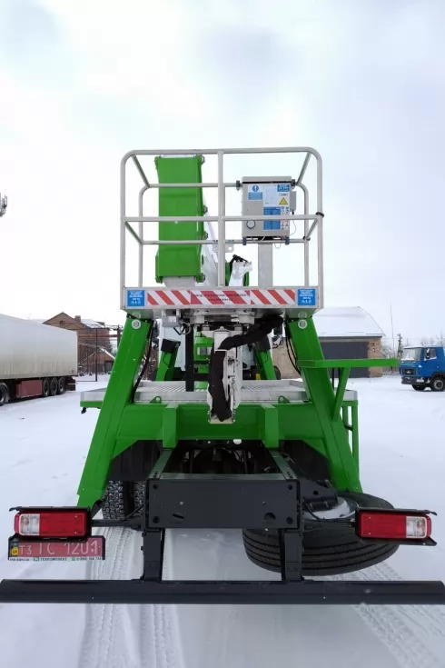 Для монтажа автовышек Comet в Украине впервые использовано турецкое шасси FORD Trucks, фото 5