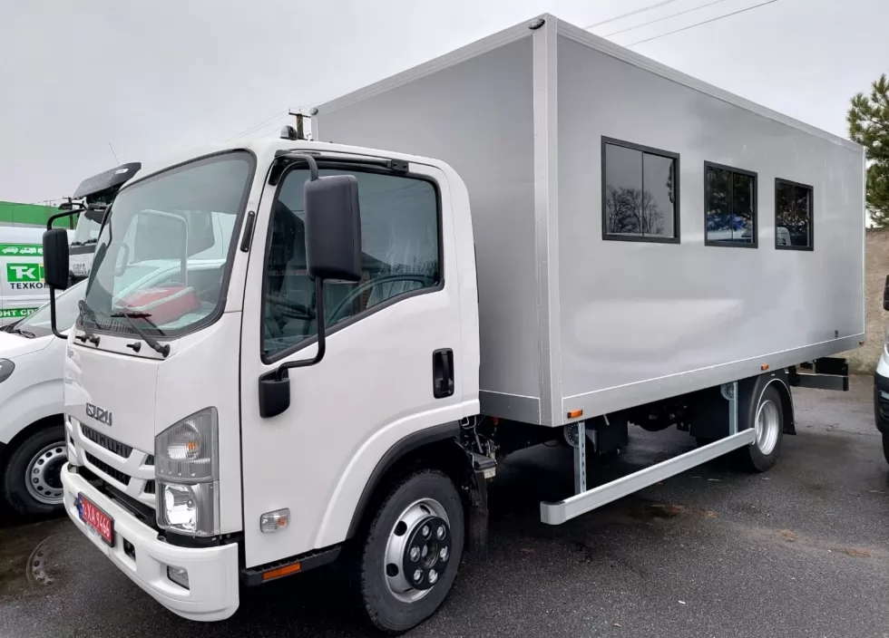 Изготовлен новый вахтовый автобус на базе ISUZU, фото 9