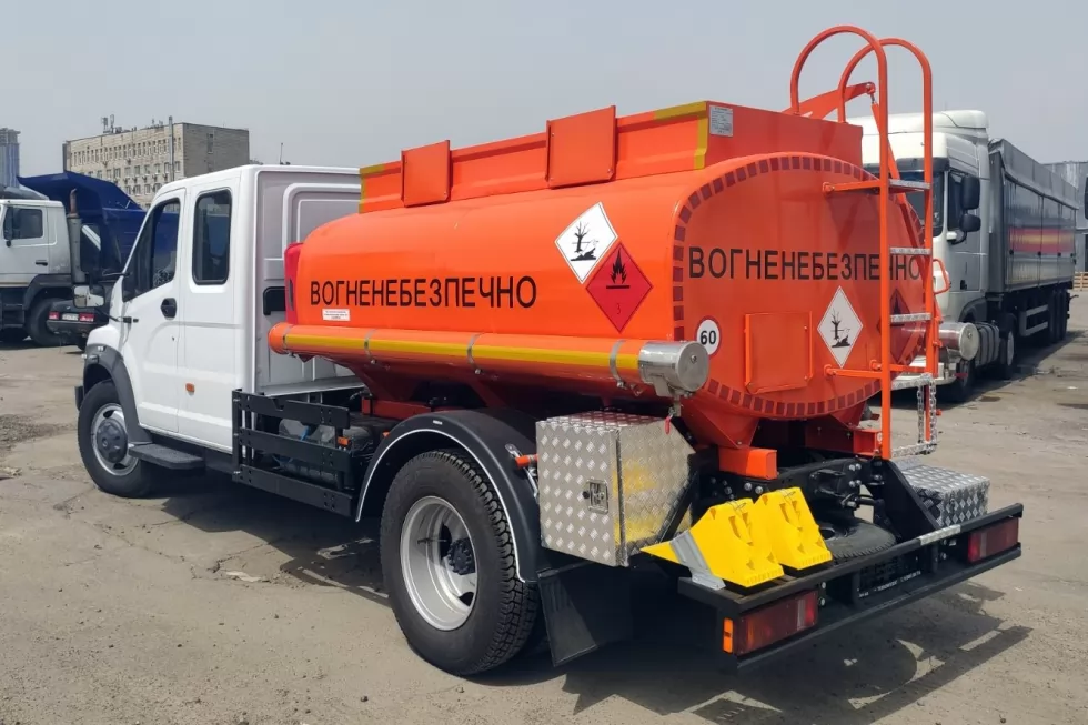 автотопливозаправщик 4,5 м3 gazon next