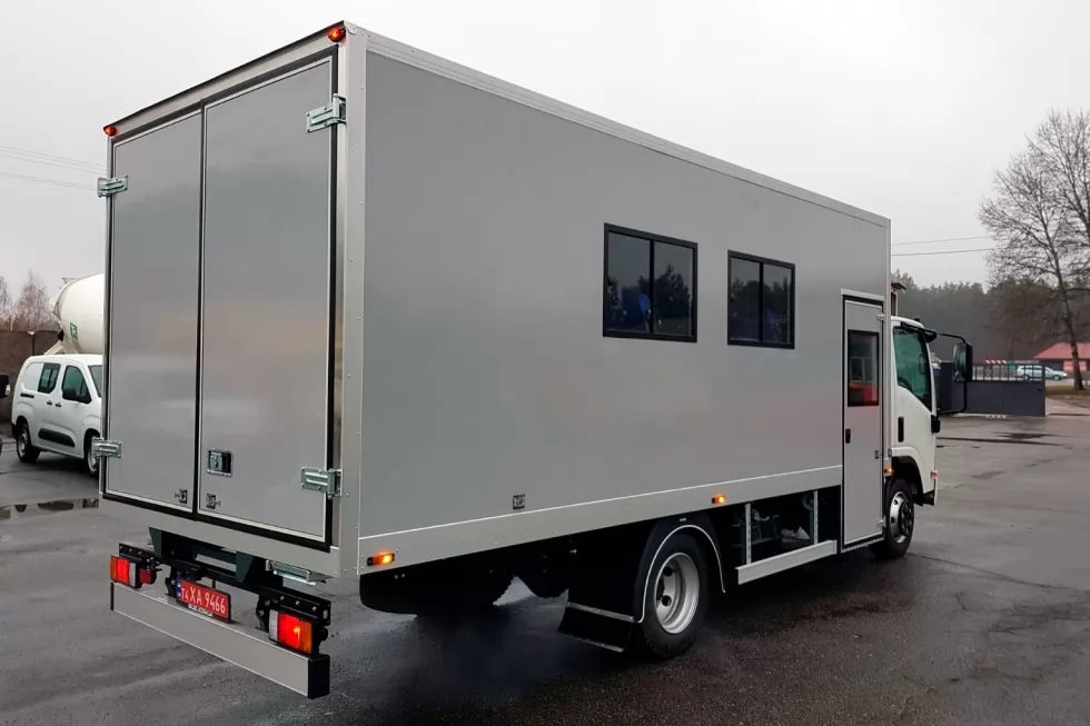 Изготовлен новый вахтовый автобус на базе ISUZU, фото 23