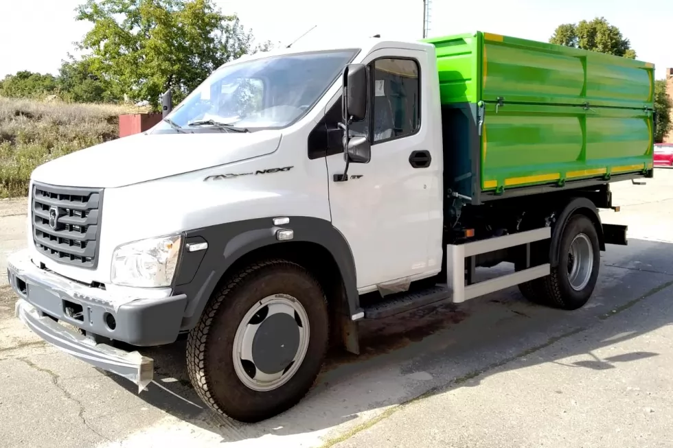 Агропредприятие Донецкой области приобрело фирменные автотопливозаправщик и самосвал, фото 19