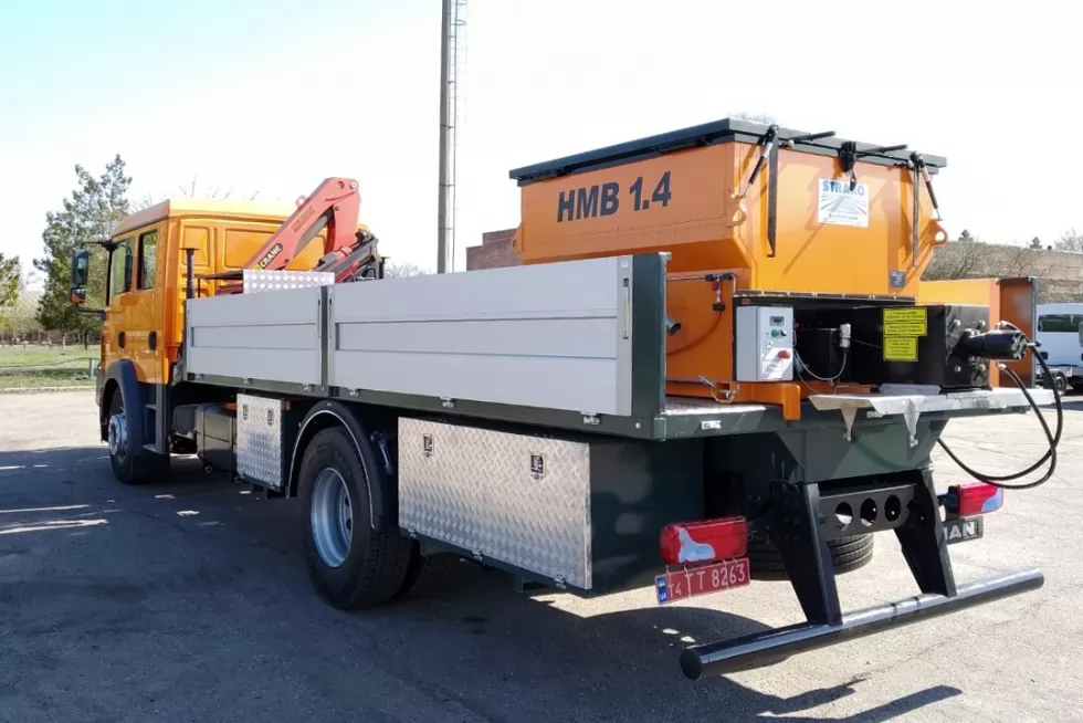 спецмашина для фрезеровки отверстий для канализационных люков