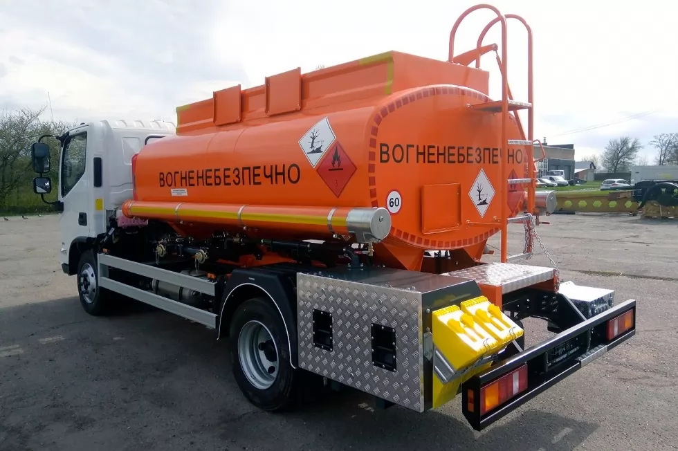 топливозаправщик 5 м3