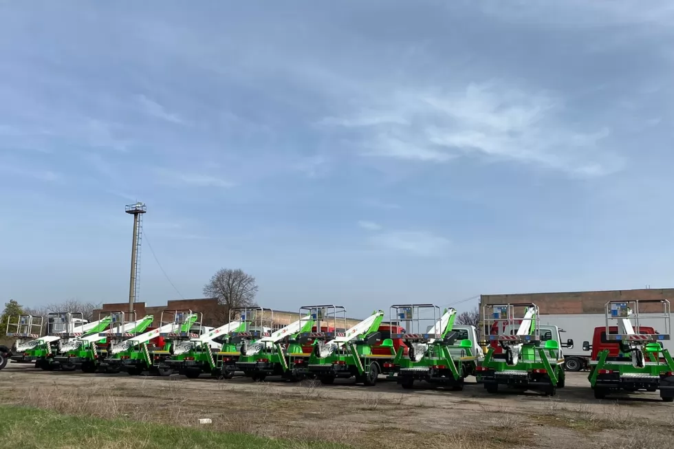 Харьковские энергетики получили очередную партию автовышек на полноприводном шасси, фото 4