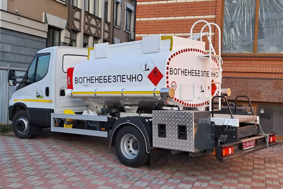 Два новых топливозаправщика APZ-4.0 на IVECO Daily пополнили автопарк постоянного покупателя нашего дилера, фото 1