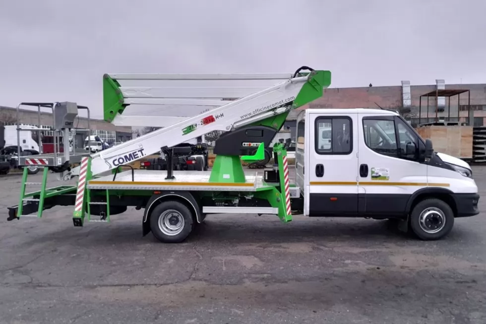 Собрана новая автовышка COMET 21 | 2 | 9 HQ с комбинированной стрелой, фото 3