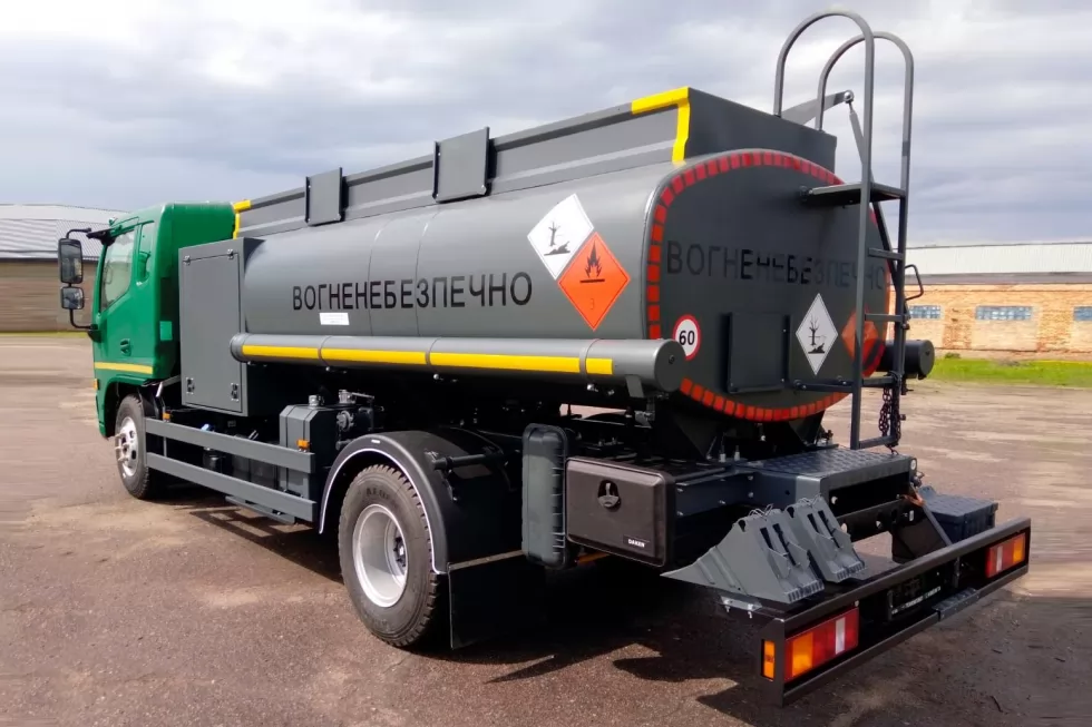 бензовозы dongfeng