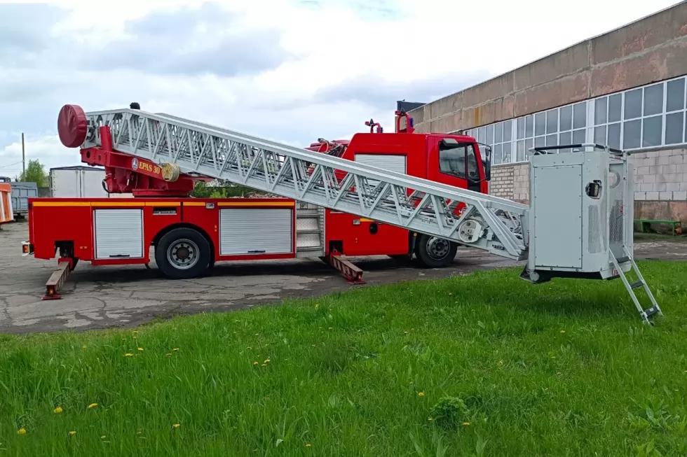 Возобновлена работа очередной пожарной спецмашины для Черниговщины, фото 5