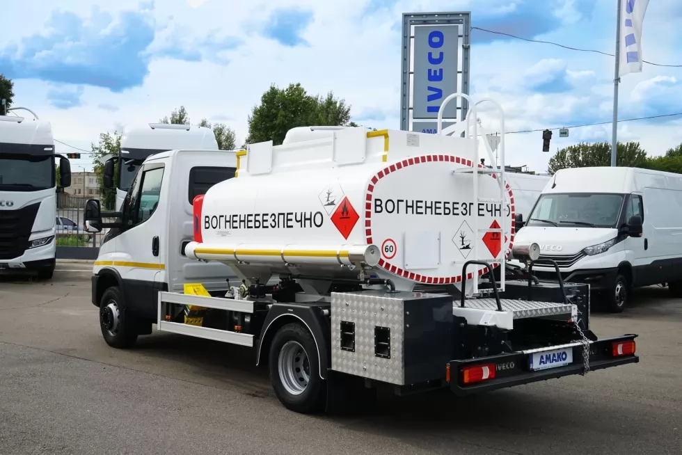 Готовятся к отгрузке два автотопозаправщика APZ-4.0 на IVECO Daily 70c16, фото 12
