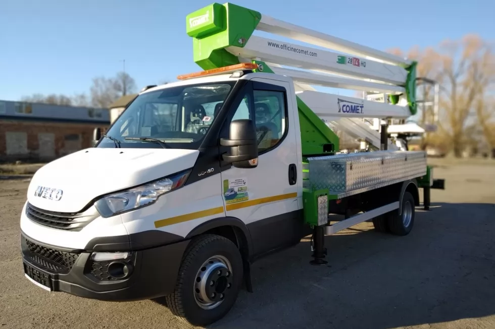 В Украине собран 28-метровый автогидроподъемник COMET с надрамником из суперпрочной стали Strenx 700, фото 8