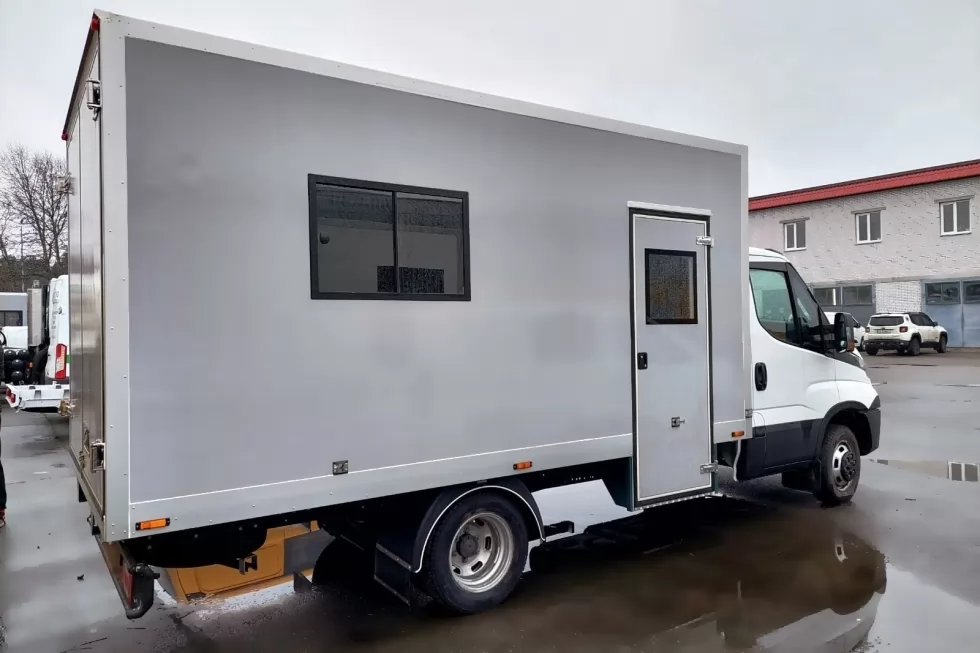 автомобиль iveco арм