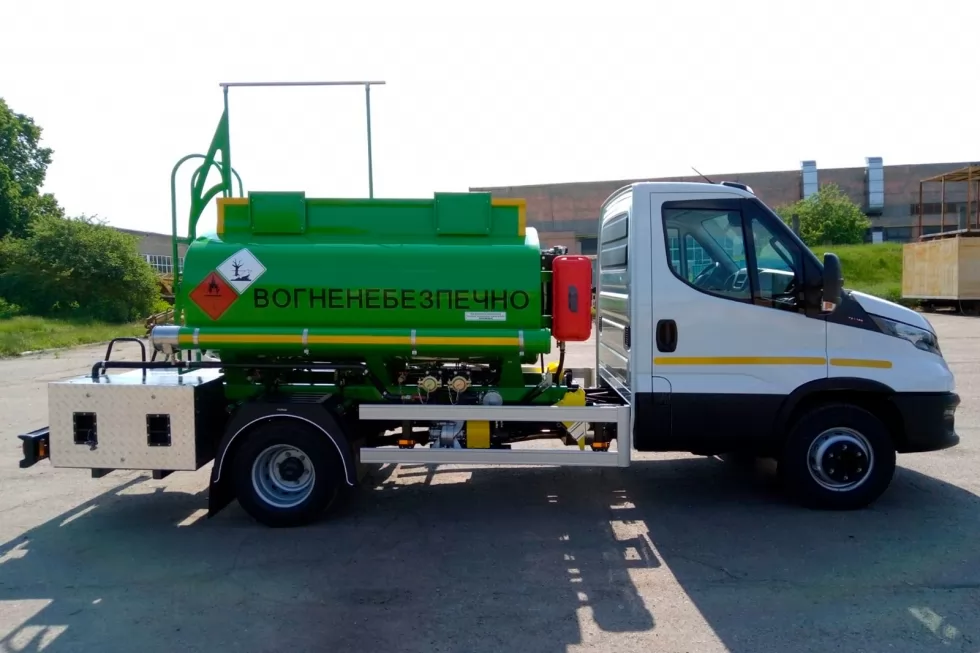 В Измаильском морском порту будет работать новый автотопливозаправщик APZ-4 на IVECO Daily 70c16, фото 1