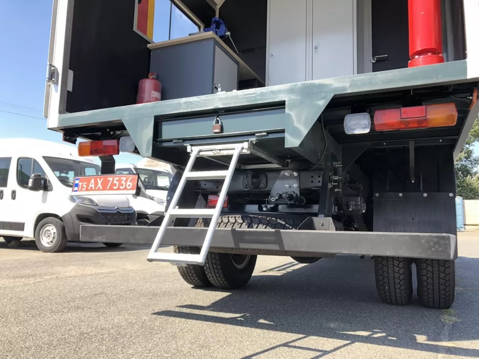 Украинские коммунальщики получили 10 новых аварийно-ремонтных автомобилей от Техкомплект, фото 8