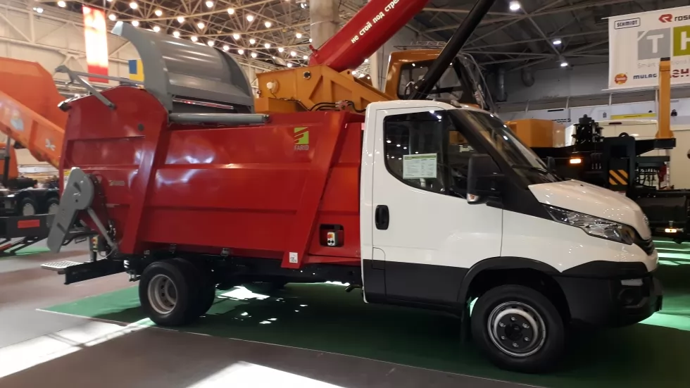 Новогодняя распродажа в Техкомплект: специальная цена на мусоровоз Farid MiniMatic MM8, фото 6