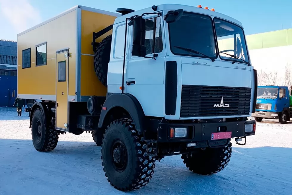 новый вахтовый автобус маз