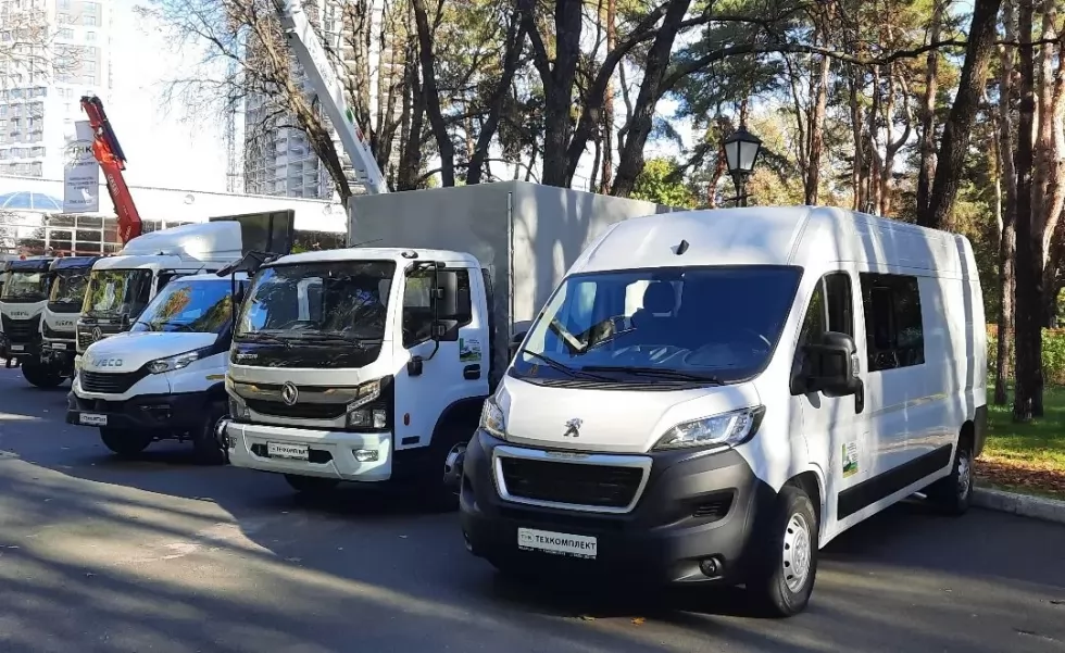 Малотоннажні вантажівки