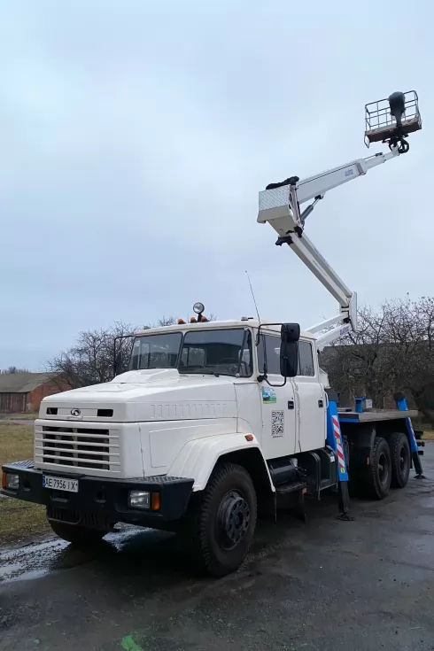 Отремонтирован итальянский автогидроподъемник Oil & Steel Snake 2815 на базе КрАЗ-65053